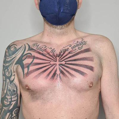 Männer tattoo unterarm kreuz